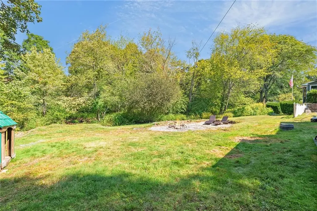 45 Algonquin Drive Warwick RI 02888