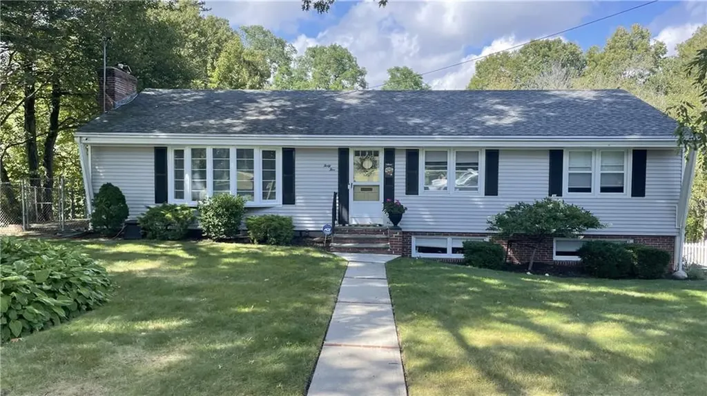 45 Algonquin Drive Warwick RI 02888