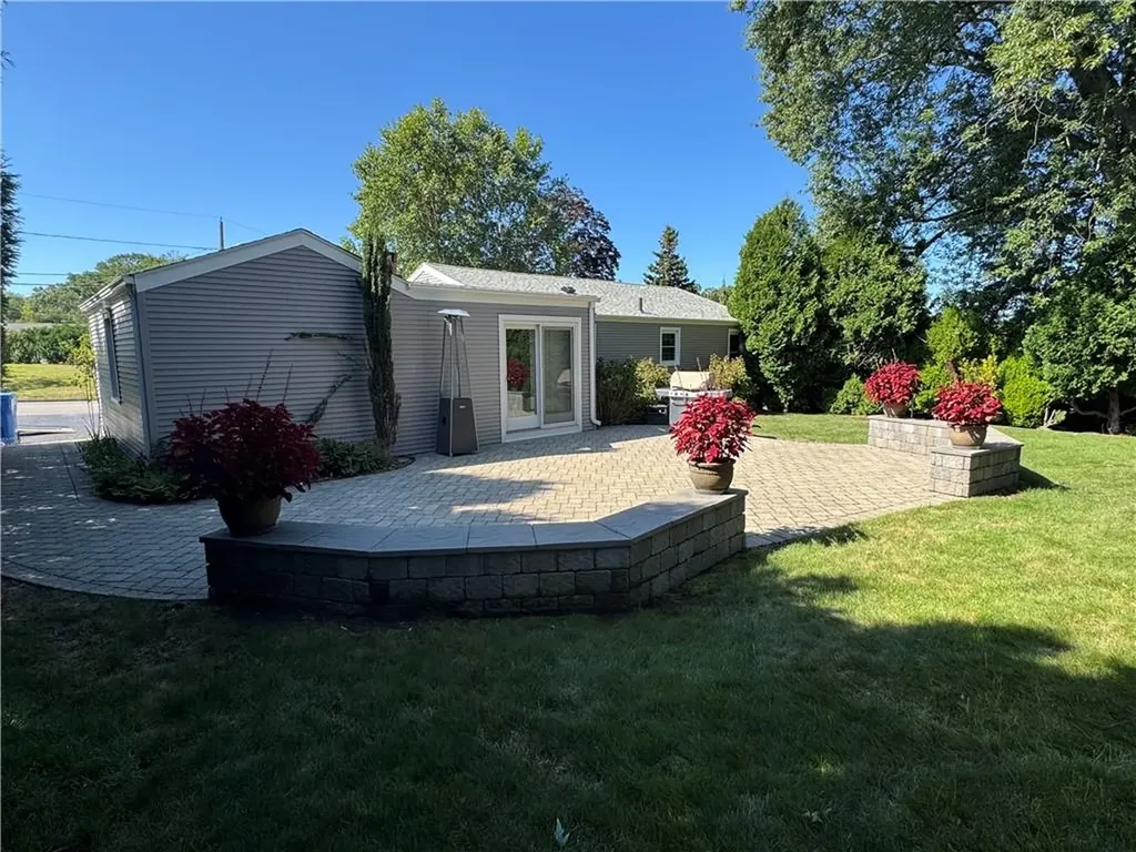 61 Carnation Drive Cranston RI 02920