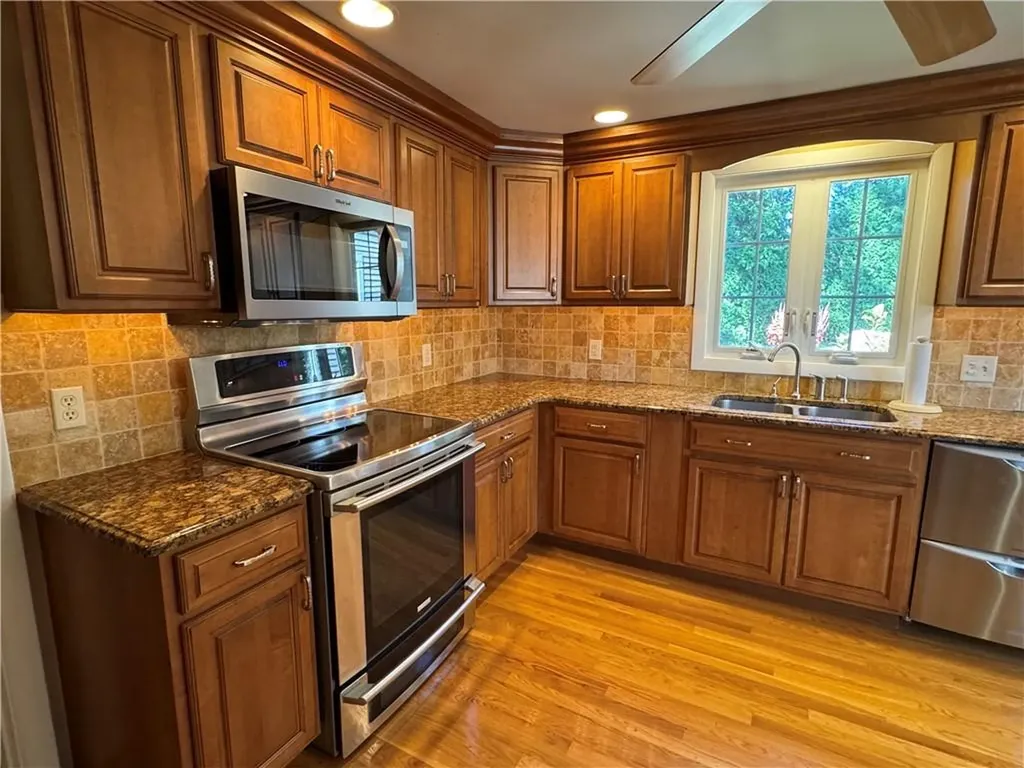 61 Carnation Drive Cranston RI 02920