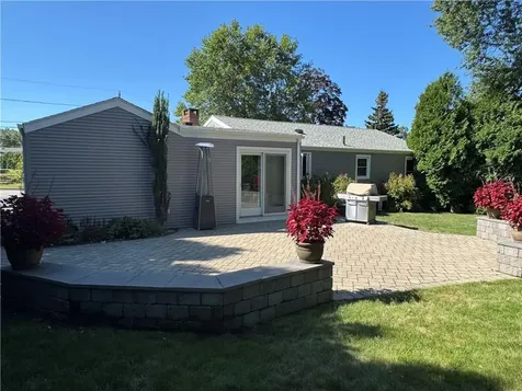 61 Carnation Drive Cranston RI 02920