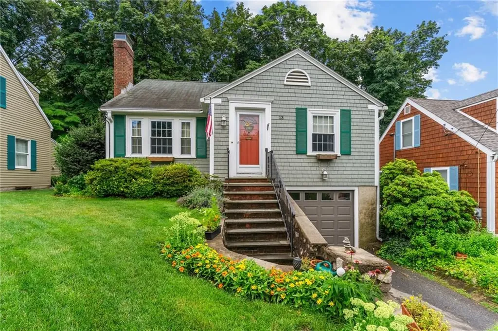 13 Welcome Road Smithfield RI 02917