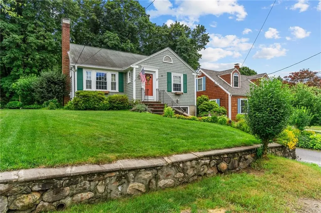 13 Welcome Road Smithfield RI 02917