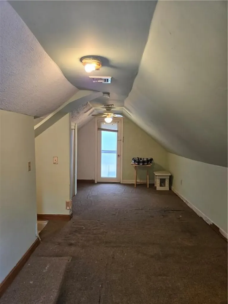 41 White Avenue East Providence RI 02915