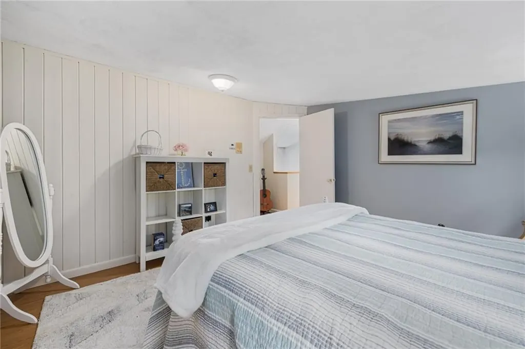 788 Namquid Drive Warwick RI 02888