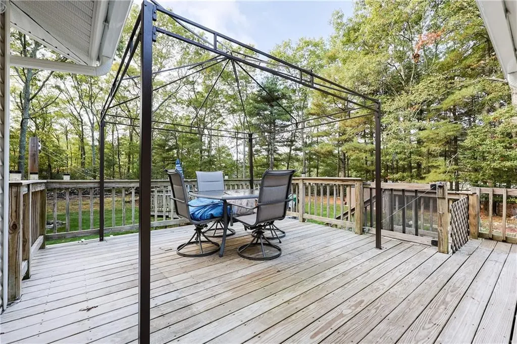 843 Bulgarmarsh Road Tiverton RI 02878