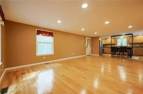 843 Bulgarmarsh Road Tiverton RI 02878