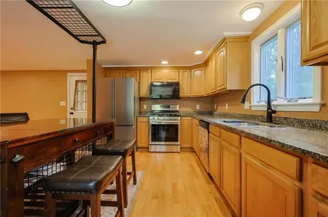 843 Bulgarmarsh Road Tiverton RI 02878