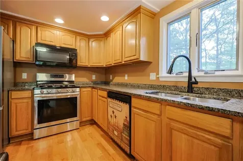 843 Bulgarmarsh Road Tiverton RI 02878