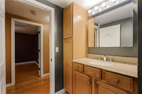 843 Bulgarmarsh Road Tiverton RI 02878