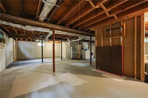 843 Bulgarmarsh Road Tiverton RI 02878