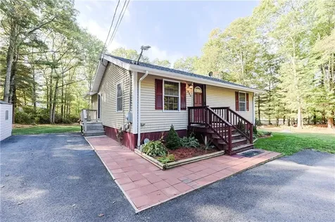 843 Bulgarmarsh Road Tiverton RI 02878