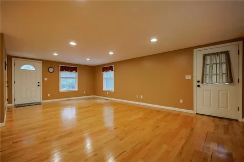 843 Bulgarmarsh Road Tiverton RI 02878