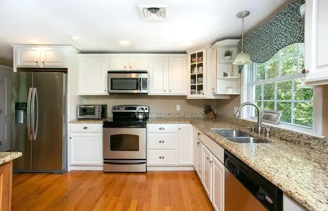 1 Leland Point Drive Portsmouth RI 02871