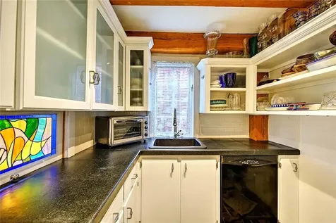 75 Macomber Lane Portsmouth RI 02871