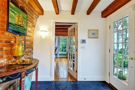 75 Macomber Lane Portsmouth RI 02871