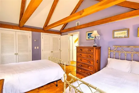 75 Macomber Lane Portsmouth RI 02871