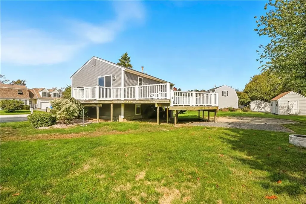 19 Cows Path Middletown RI 02842