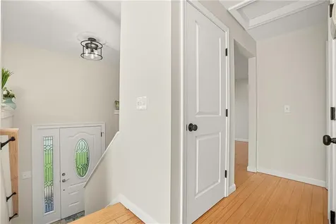 19 Cows Path Middletown RI 02842