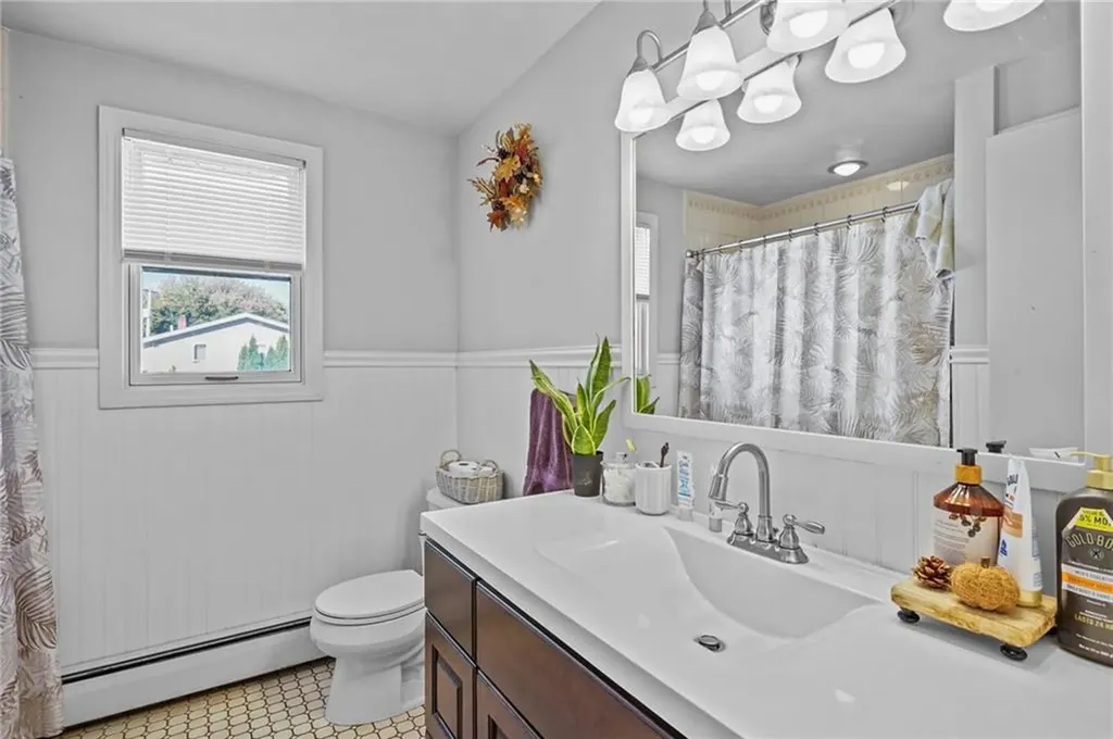 68 Everett Street Warren RI 02885