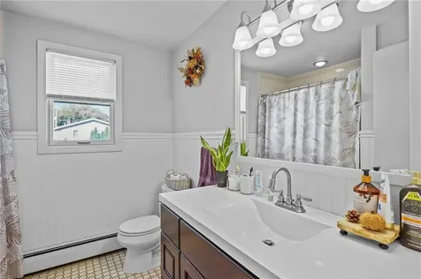 68 Everett Street Warren RI 02885