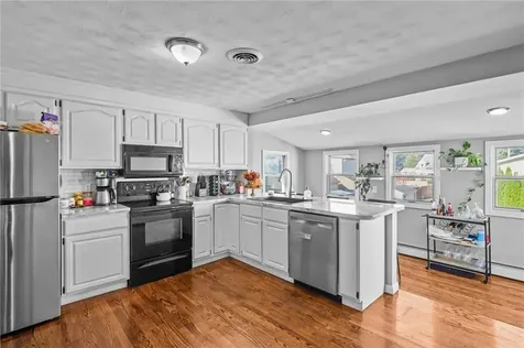 68 Everett Street Warren RI 02885