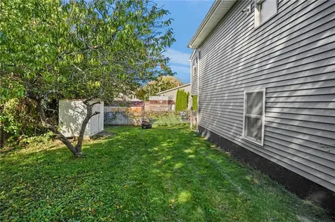 68 Everett Street Warren RI 02885