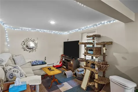 68 Everett Street Warren RI 02885