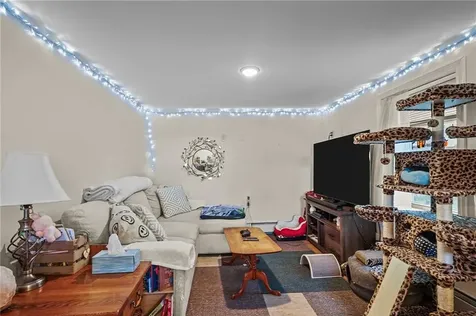 68 Everett Street Warren RI 02885