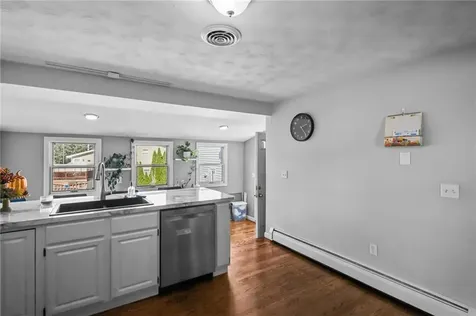 68 Everett Street Warren RI 02885