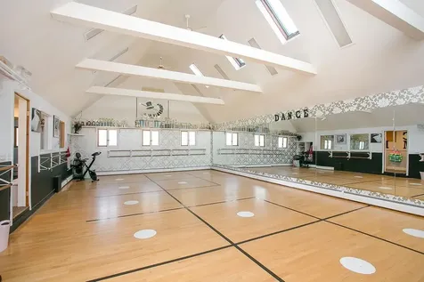 1994 East Main Road Portsmouth RI 02871