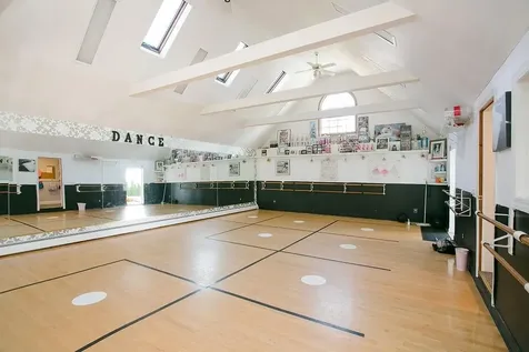 1994 East Main Road Portsmouth RI 02871