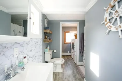 1994 East Main Road Portsmouth RI 02871