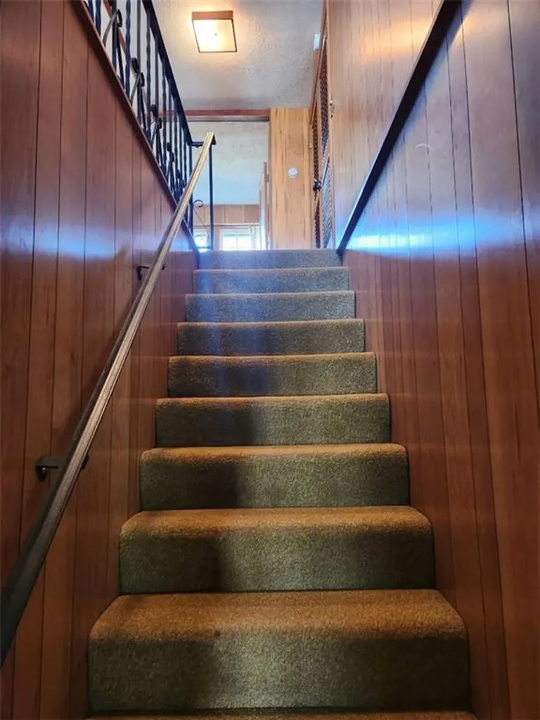 61 Crossland Road West Warwick RI 02893