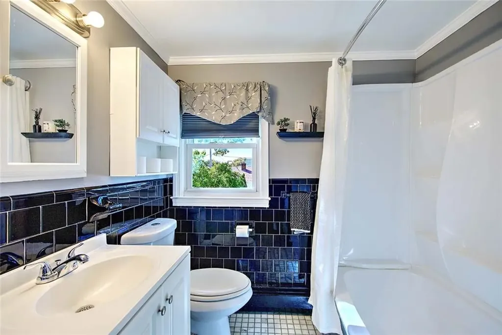 18 Tuscola Avenue North Providence RI 02904