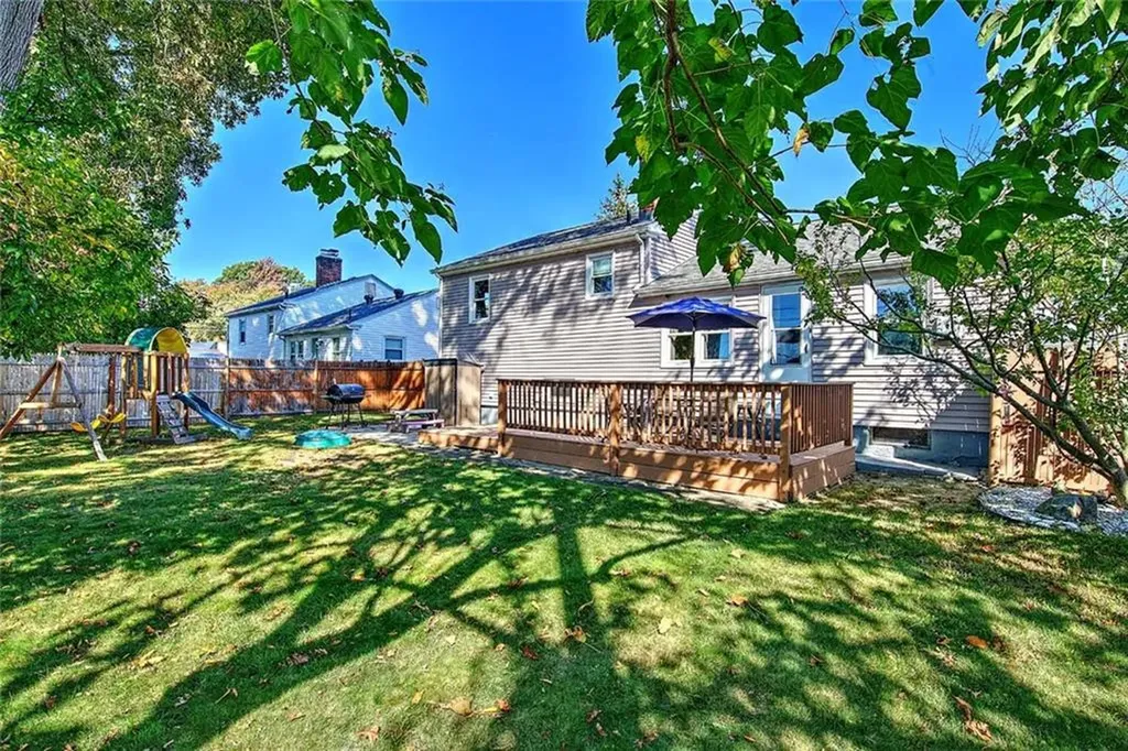 18 Tuscola Avenue North Providence RI 02904