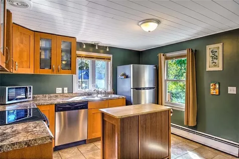 18 Tuscola Avenue North Providence RI 02904