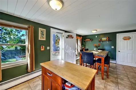 18 Tuscola Avenue North Providence RI 02904