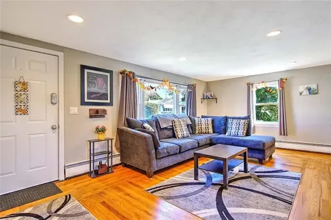 18 Tuscola Avenue North Providence RI 02904