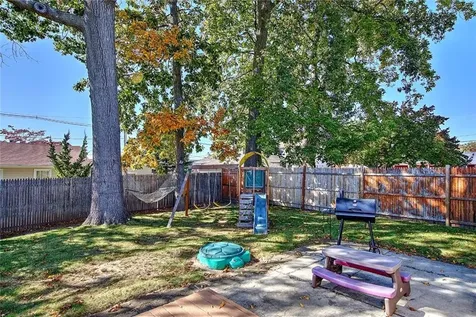 18 Tuscola Avenue North Providence RI 02904