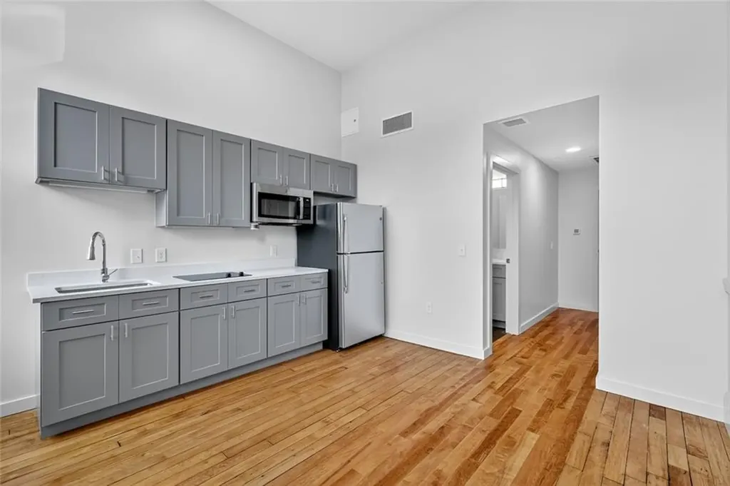 1624 Lonsdale Avenue Lincoln RI 02865