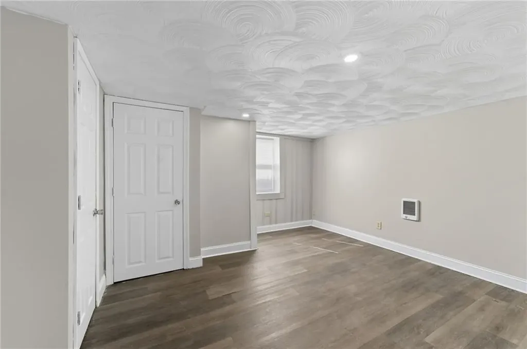 20 Brush Hill Road Providence RI 02909