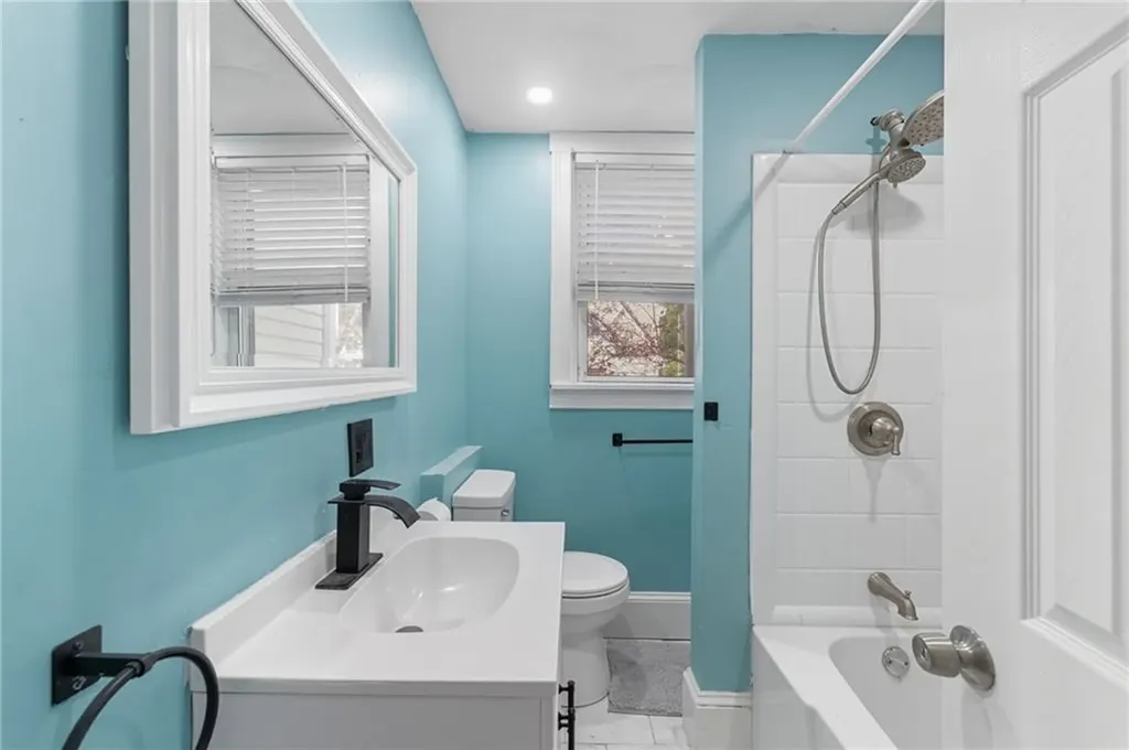 20 Brush Hill Road Providence RI 02909