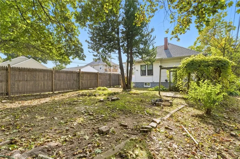 20 Brush Hill Road Providence RI 02909