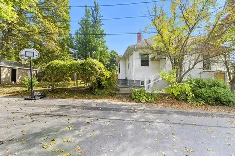 20 Brush Hill Road Providence RI 02909