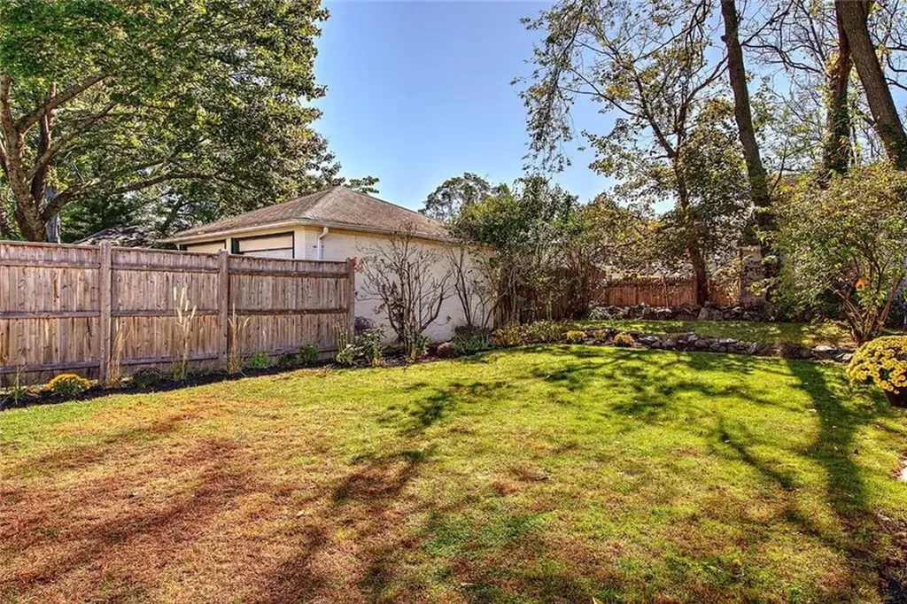 15 Goldsmith Street Providence RI 02906