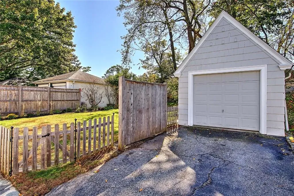 15 Goldsmith Street Providence RI 02906