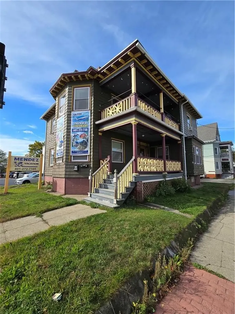 217 Elmwood Avenue Providence RI 02907