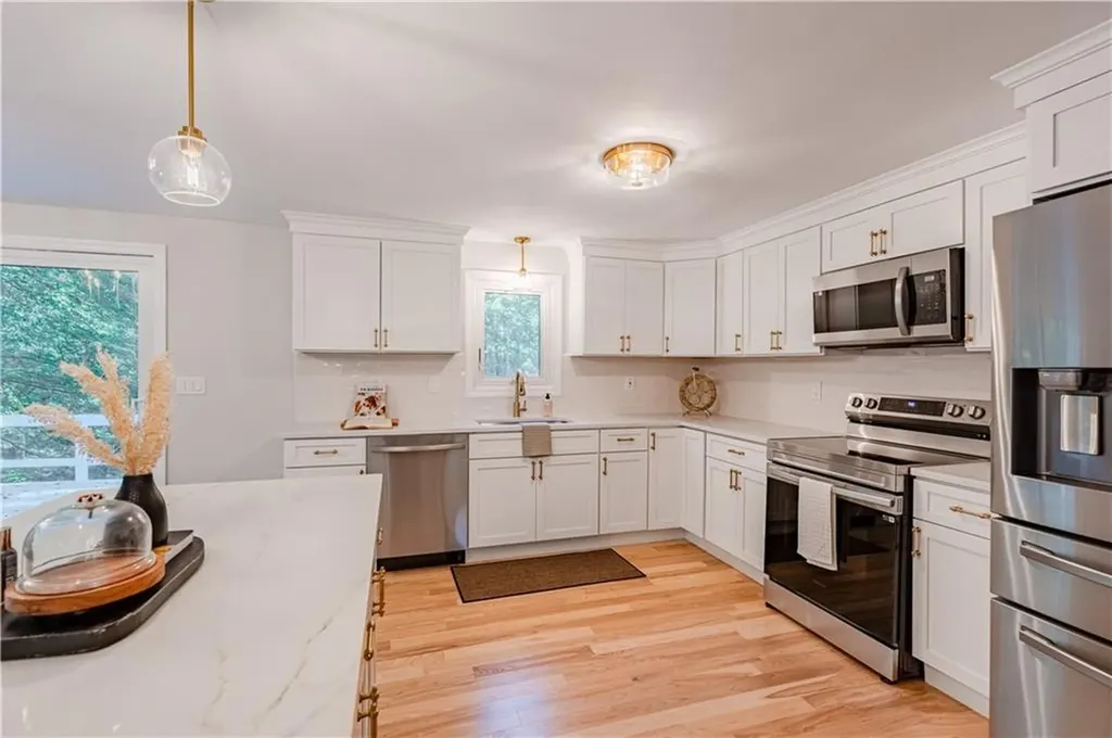 20 Indian Trail Charlestown RI 02813