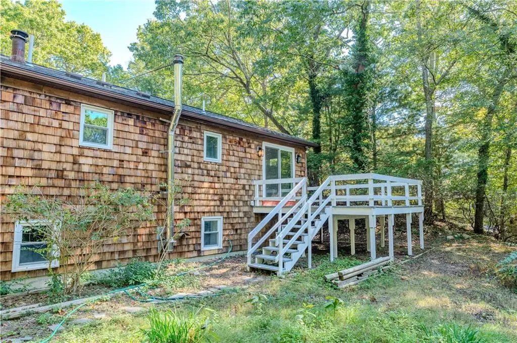 20 Indian Trail Charlestown RI 02813
